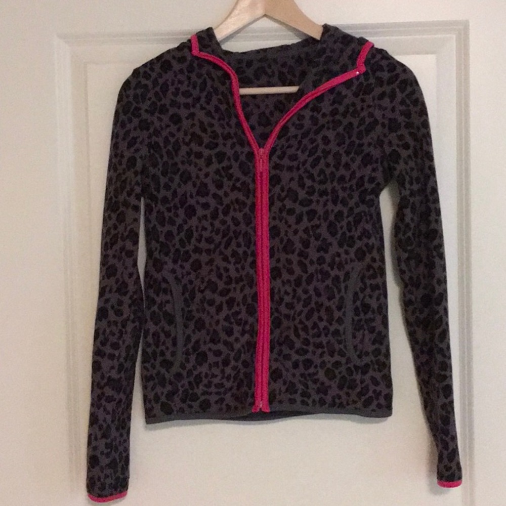 Uniqlo fleece animal print jacket